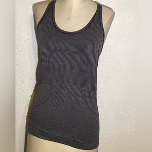Lululemon racerback tank size 6